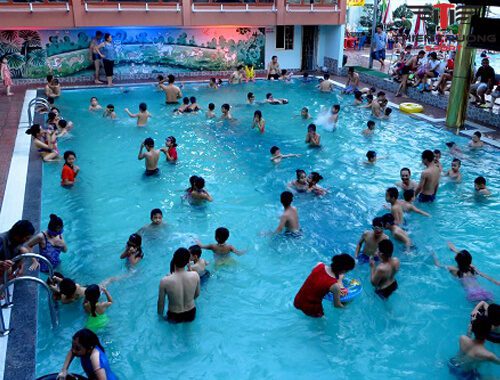vì sao cần kiểm tra nước hồ bơi, spa